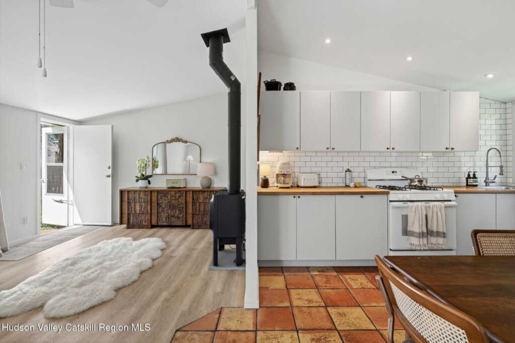 29 Yerry Hill Road, Woodstock, NY 12498 - Photo 10 of 28