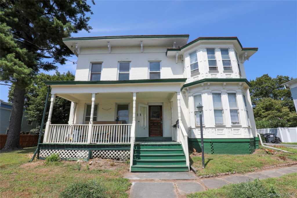 23 Lafayette Street, Saugerties, NY 12477