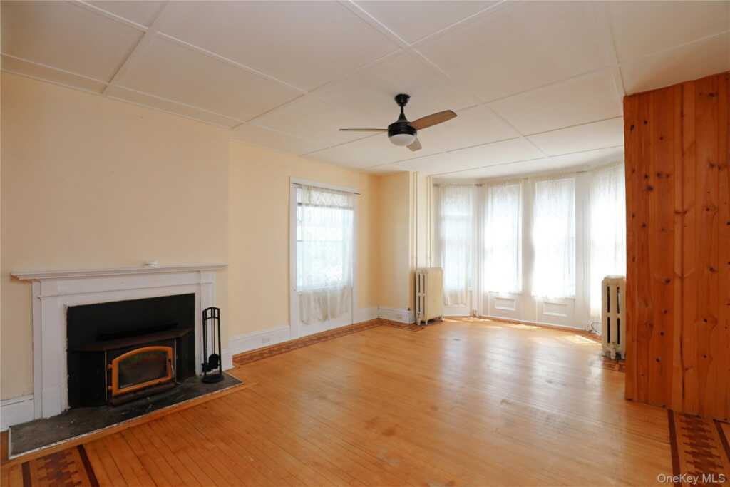 23 Lafayette Street, Saugerties, NY 12477 - Photo 18 of 39