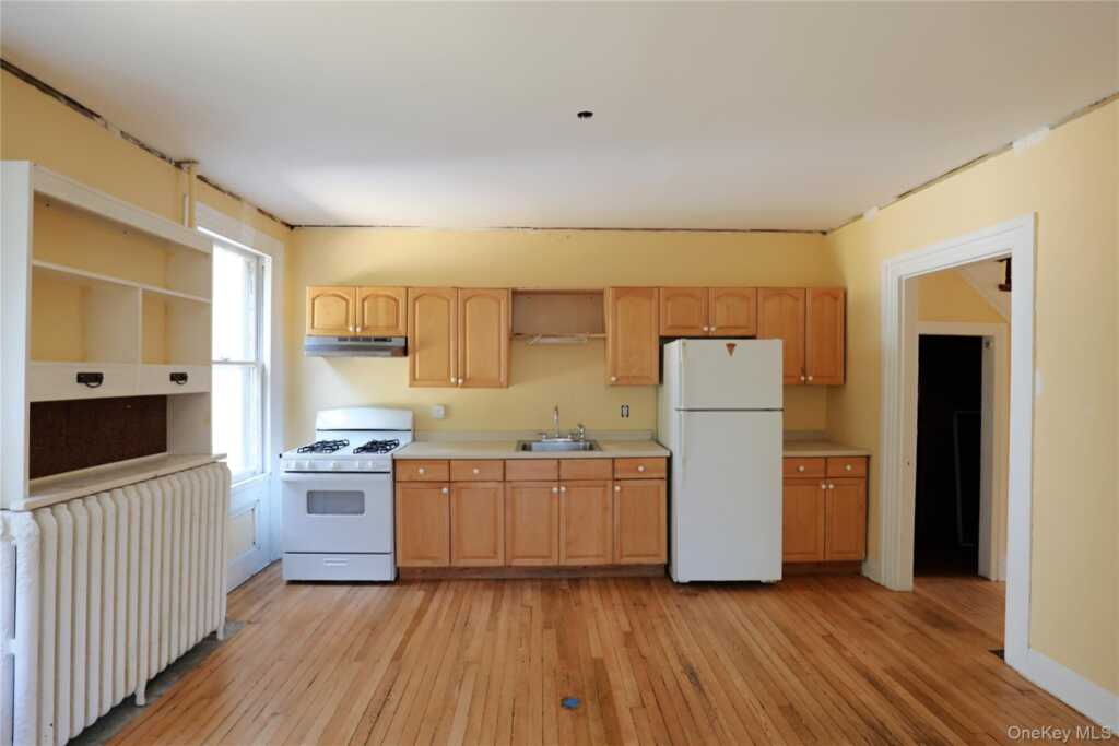 23 Lafayette Street, Saugerties, NY 12477 - Photo 7 of 39