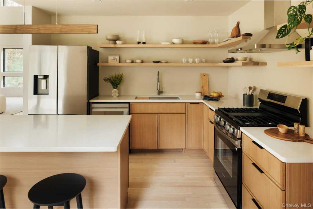 210 Dutchtown Road, Saugerties, NY 12477 - Photo 16 of 27