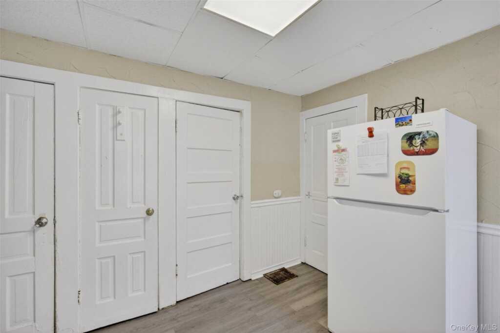 170 Downs Street, Kingston, NY 12401 - Photo 10 of 27