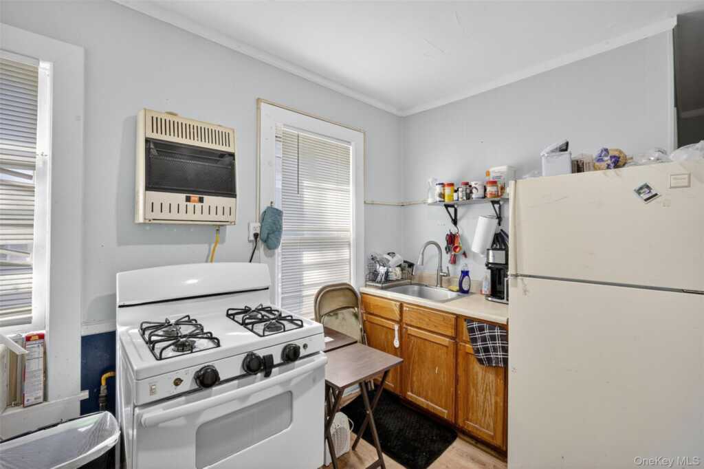 170 Downs Street, Kingston, NY 12401 - Photo 18 of 27