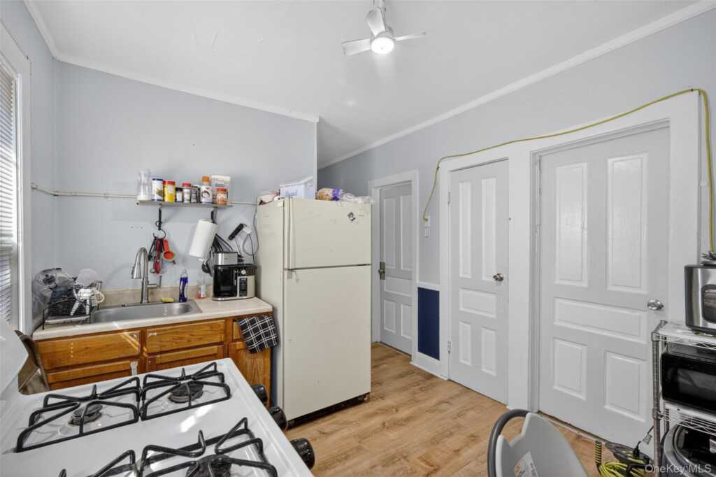 170 Downs Street, Kingston, NY 12401 - Photo 19 of 27