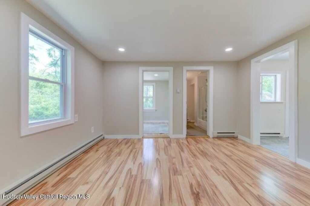 3956 Route 9w, Saugerties, NY 12477 - Photo 6 of 20