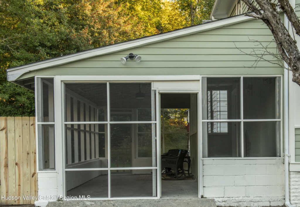 50 Staples Street, Kingston, NY 12401 - Photo 18 of 21