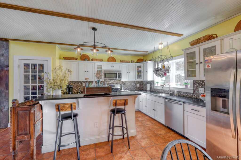 3837 Route 32, Saugerties, NY 12477 - Photo 6 of 40