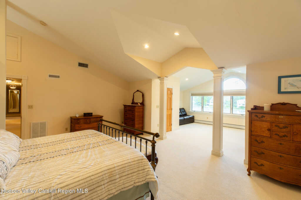 20 Ferry Street, Saugerties, NY 12477 - Photo 19 of 45