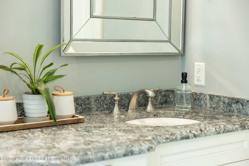 20 Ferry Street, Saugerties, NY 12477 - Photo 27 of 45