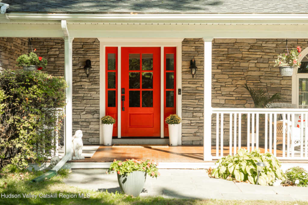 20 Ferry Street, Saugerties, NY 12477 - Photo 5 of 45