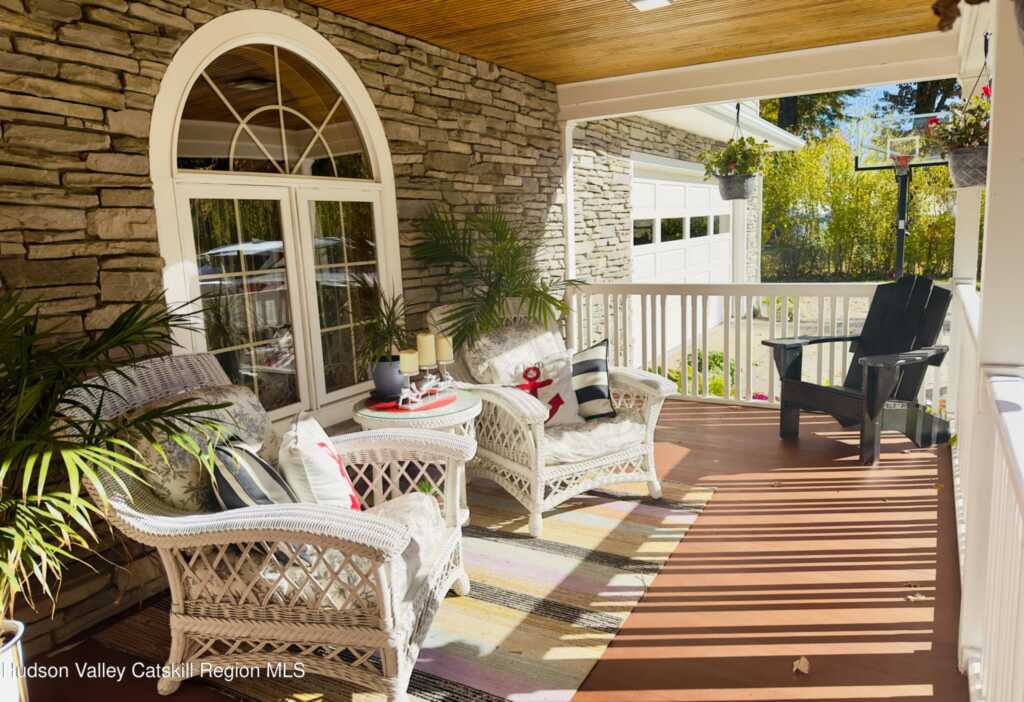 20 Ferry Street, Saugerties, NY 12477 - Photo 6 of 45