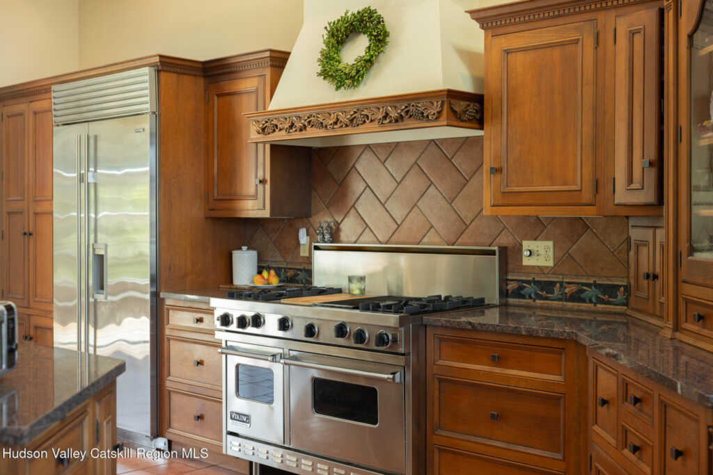 20 Ferry Street, Saugerties, NY 12477 - Photo 7 of 45