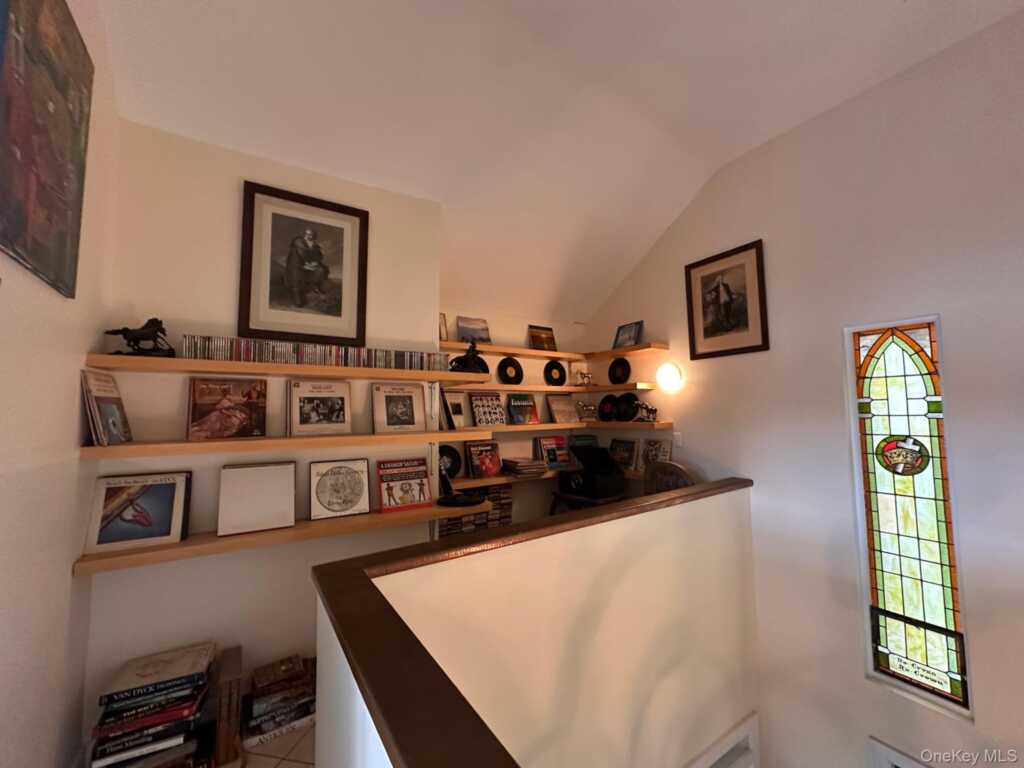 54 Deak Lane, Saugerties, NY 12477 - Photo 17 of 23