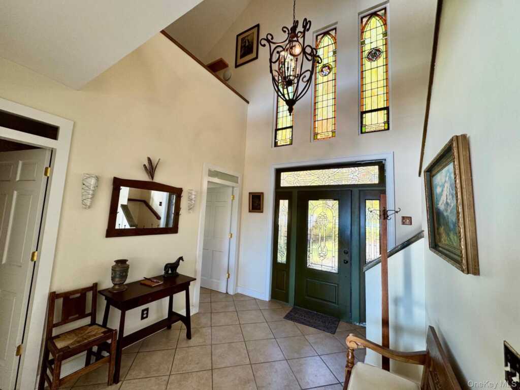 54 Deak Lane, Saugerties, NY 12477 - Photo 4 of 23