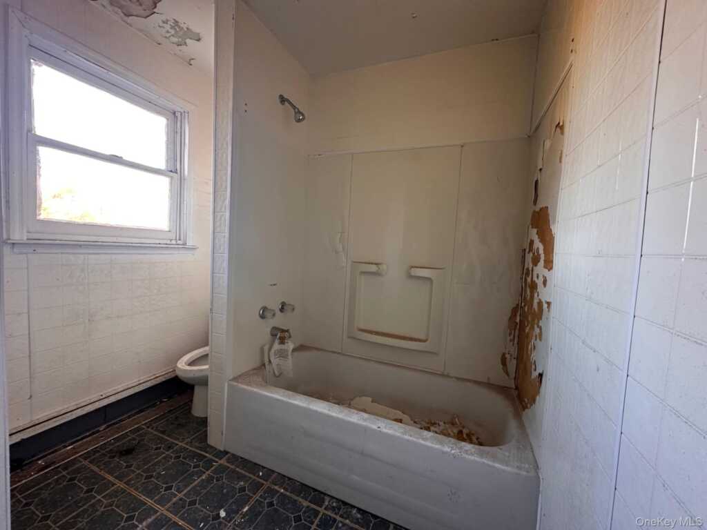 14 & 16 Underwood Street, Saugerties, NY 12477 - Photo 9 of 13