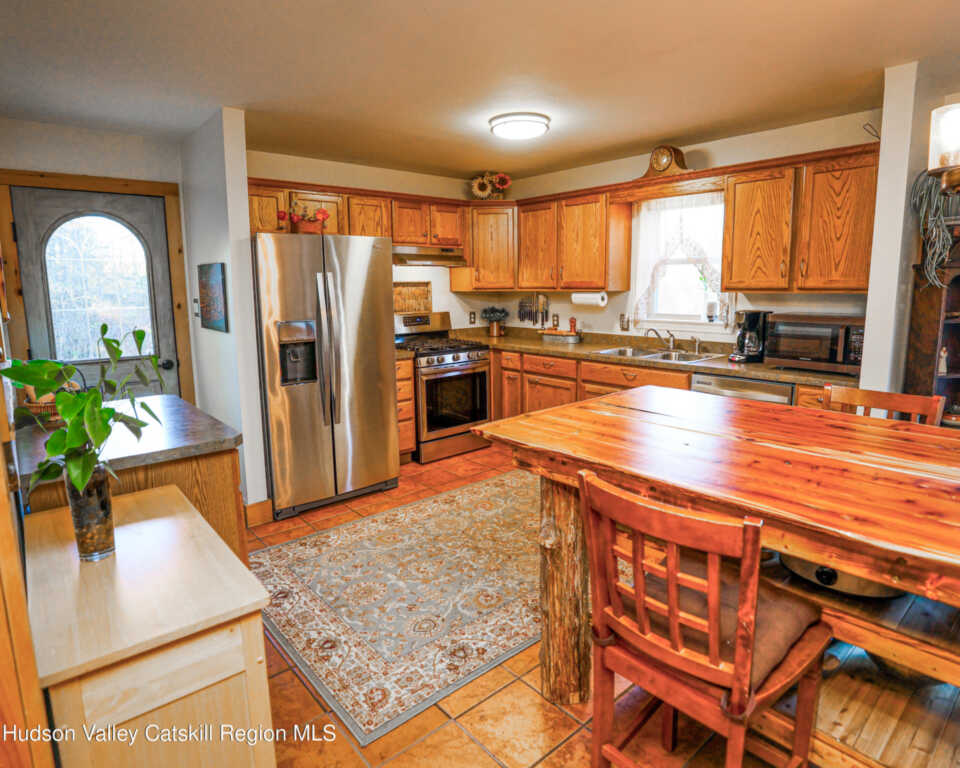 60 John Shults Road, Saugerties, NY 12477 - Photo 8 of 44