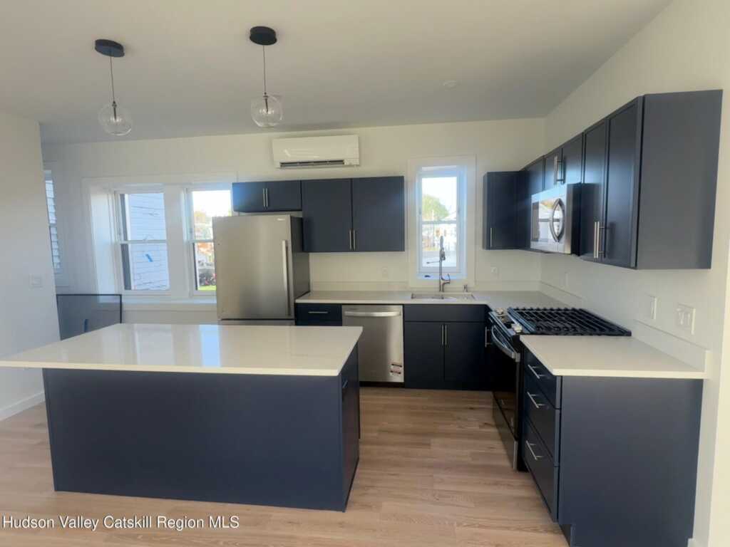 1 Main Street, Unit #2, Kingston, NY 12401 - Photo 3 of 14