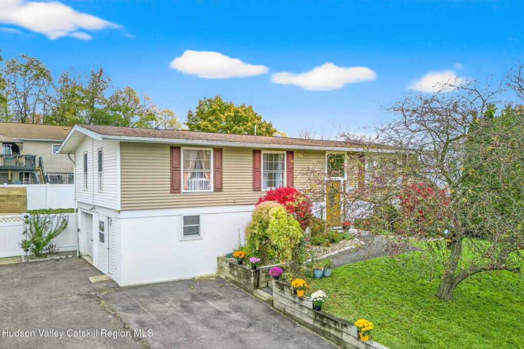 229 Heather Lane, Kingston, NY 12401