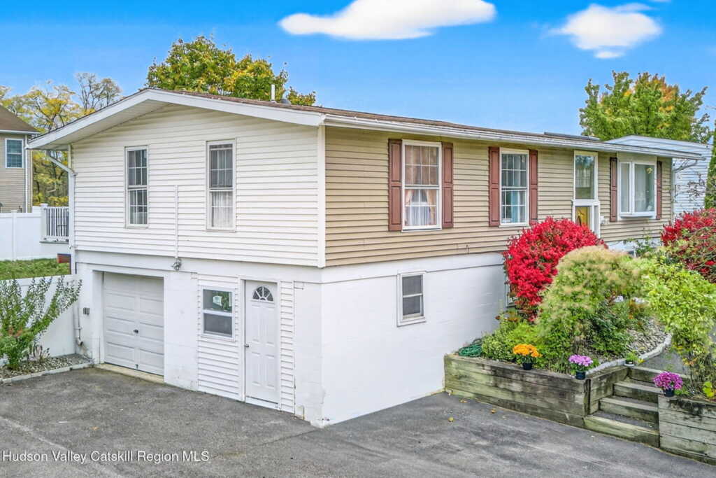 229 Heather Lane, Kingston, NY 12401 - Photo 5 of 40