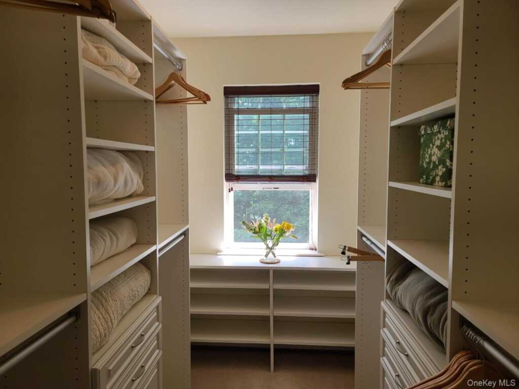 11 Beacham Road, Rhinebeck, NY 12572 - Photo 7 of 27