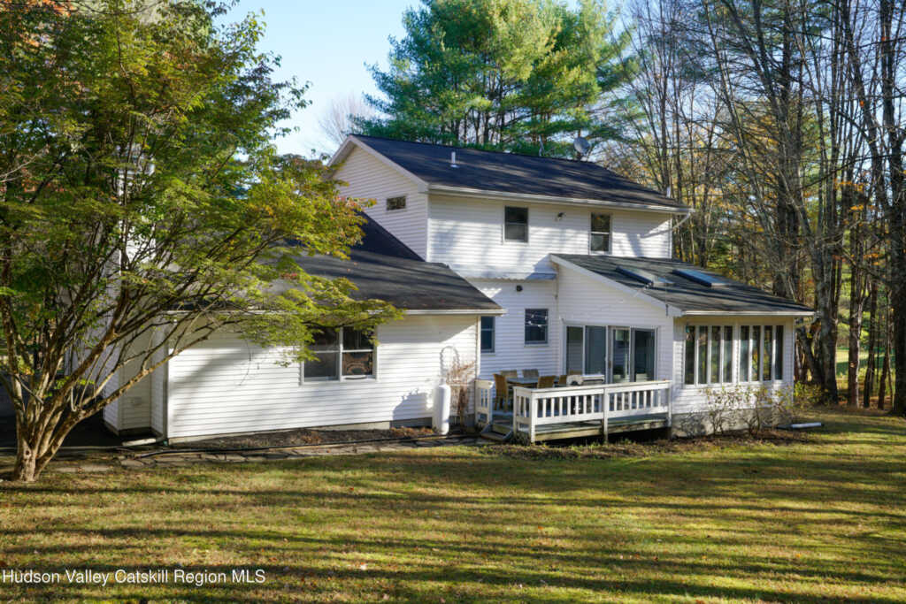 1521 Glasco Turnpike, Saugerties, NY 12477 - Photo 11 of 44