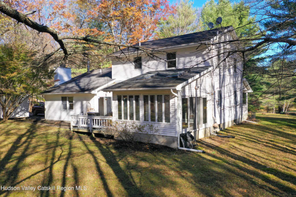 1521 Glasco Turnpike, Saugerties, NY 12477 - Photo 13 of 44