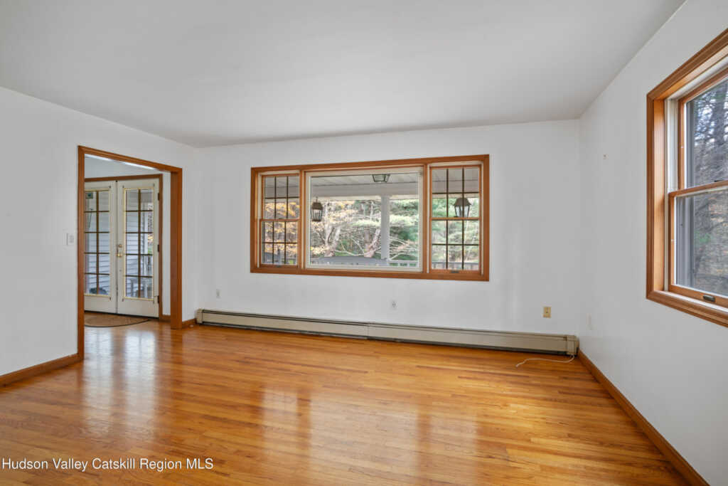 1521 Glasco Turnpike, Saugerties, NY 12477 - Photo 15 of 44