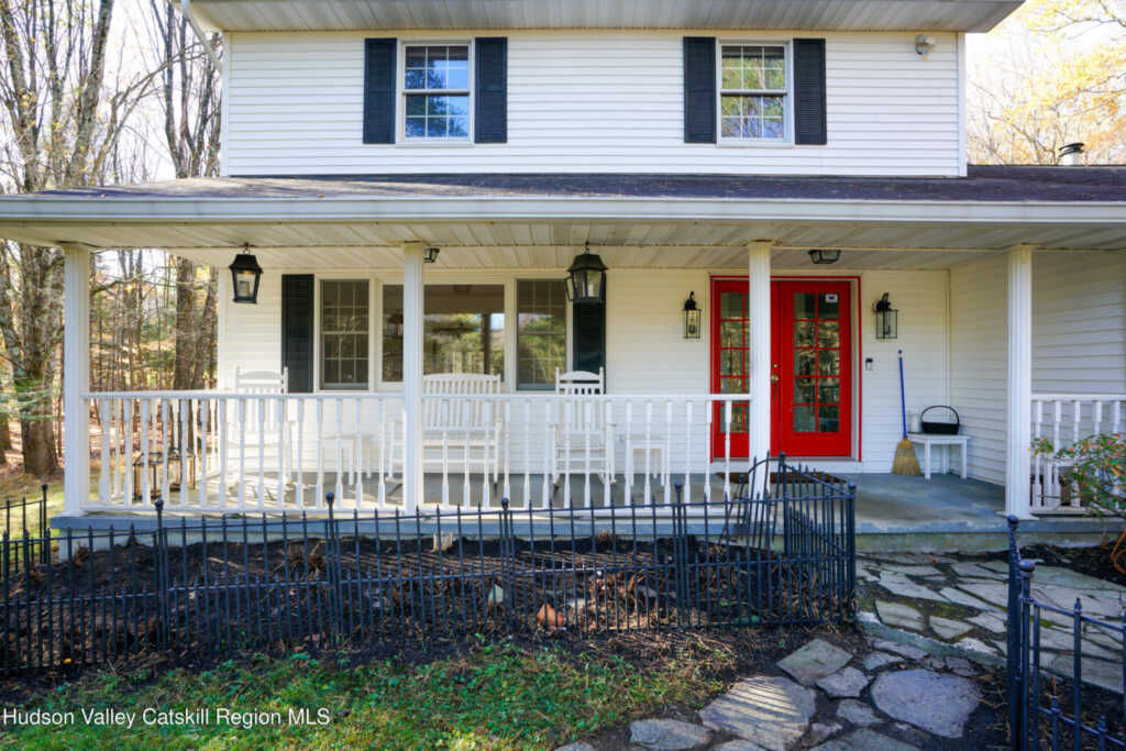 1521 Glasco Turnpike, Saugerties, NY 12477 - Photo 5 of 44