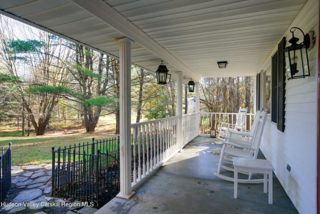 1521 Glasco Turnpike, Saugerties, NY 12477 - Photo 7 of 44