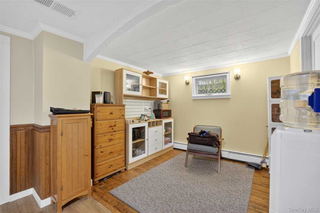 81 Dewitt Street, Kingston, NY 12401 - Photo 12 of 38