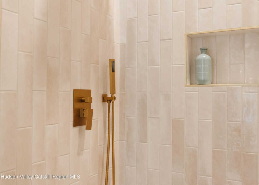 139 Highland Avenue, Kingston, NY 12401 - Photo 36 of 50