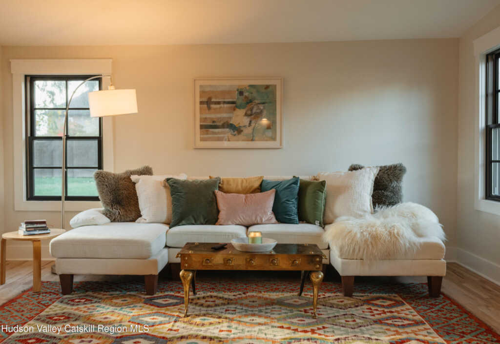 139 Highland Avenue, Kingston, NY 12401 - Photo 7 of 50