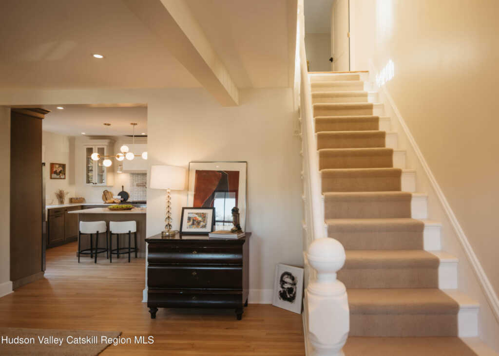 139 Highland Avenue, Kingston, NY 12401 - Photo 9 of 50