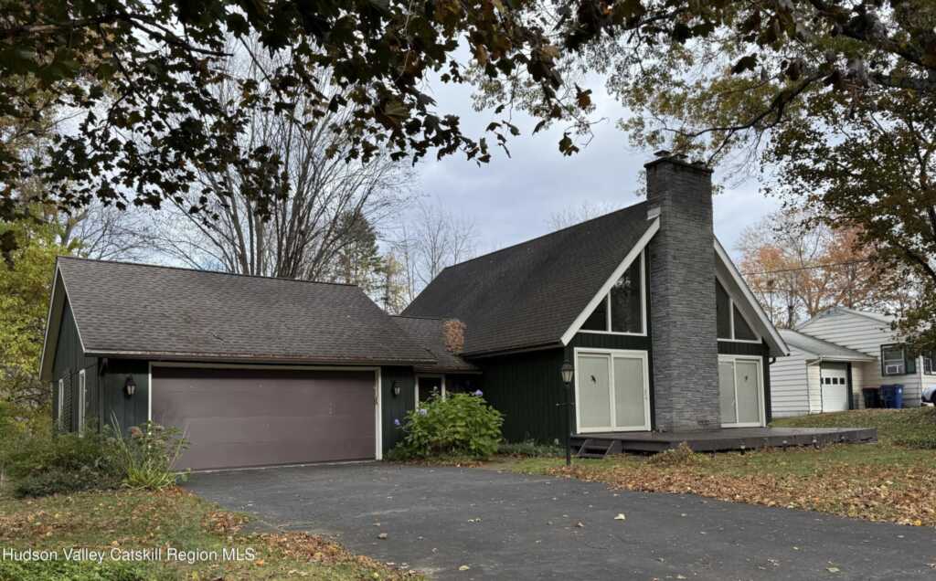 21 Cramer Road, Rhinebeck, NY 12572