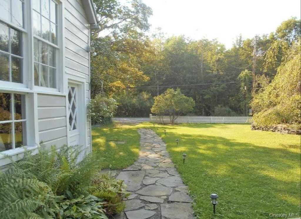 88 Rock City Rd, Woodstock, NY 12498 - Photo 6 of 13