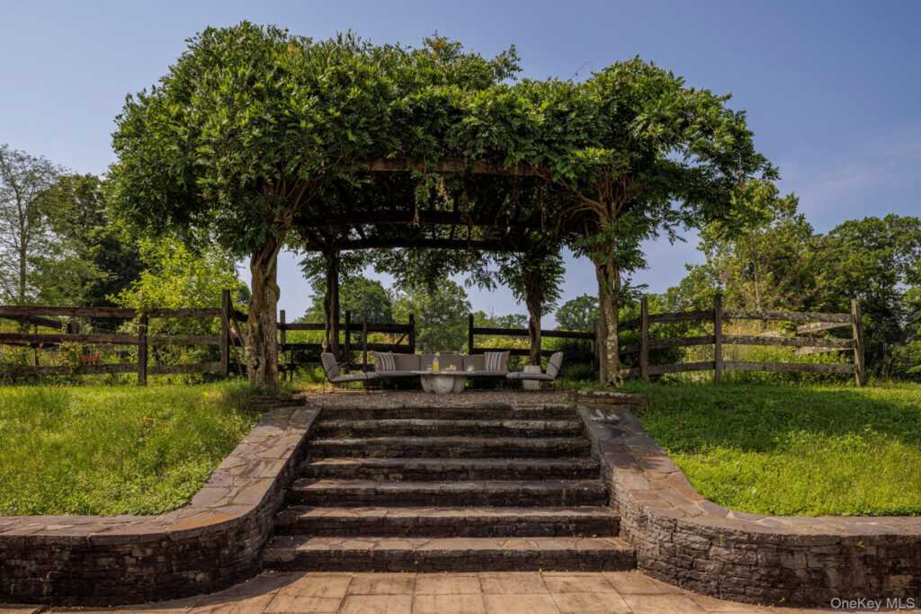 243 Morton Road, Rhinebeck, NY 12572 - Photo 12 of 44