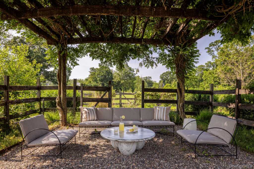 243 Morton Road, Rhinebeck, NY 12572 - Photo 15 of 44