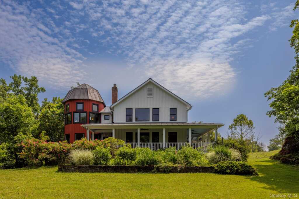 243 Morton Road, Rhinebeck, NY 12572 - Photo 3 of 44