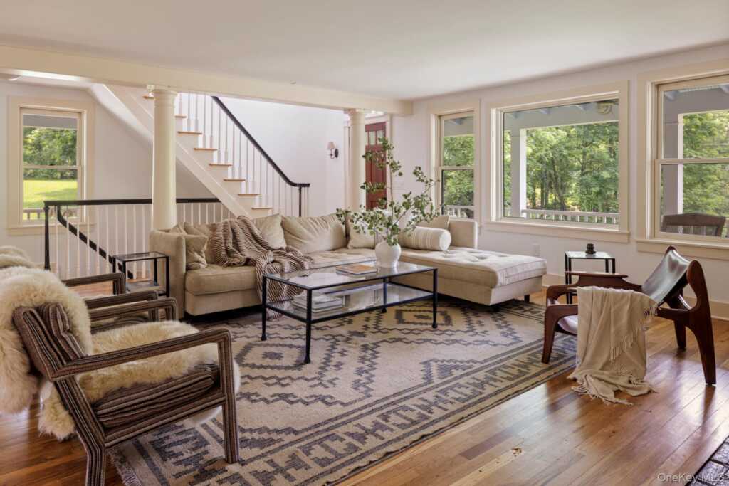 243 Morton Road, Rhinebeck, NY 12572 - Photo 5 of 44