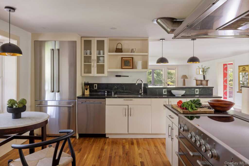 243 Morton Road, Rhinebeck, NY 12572 - Photo 8 of 44