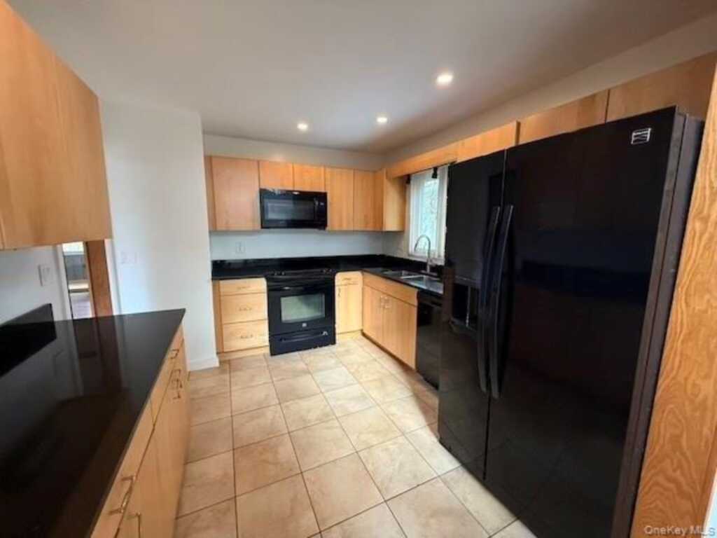 21 Cramer Road, Rhinebeck, NY 12572 - Photo 4 of 16