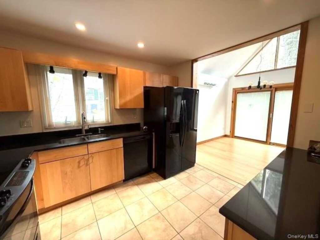 21 Cramer Road, Rhinebeck, NY 12572 - Photo 5 of 16