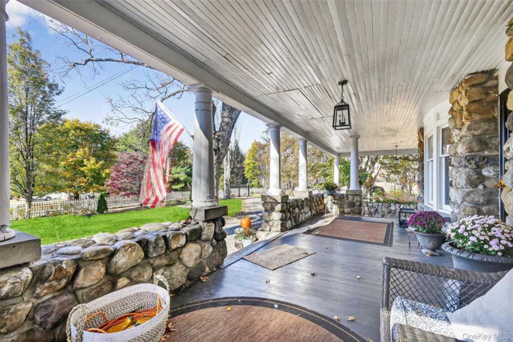 214 State Route 32, New Paltz, NY 12561 - Photo 4 of 37