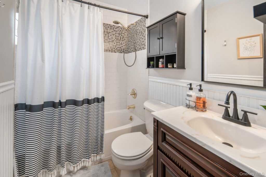 27 Appletree Drive, Saugerties, NY 12477 - Photo 17 of 41