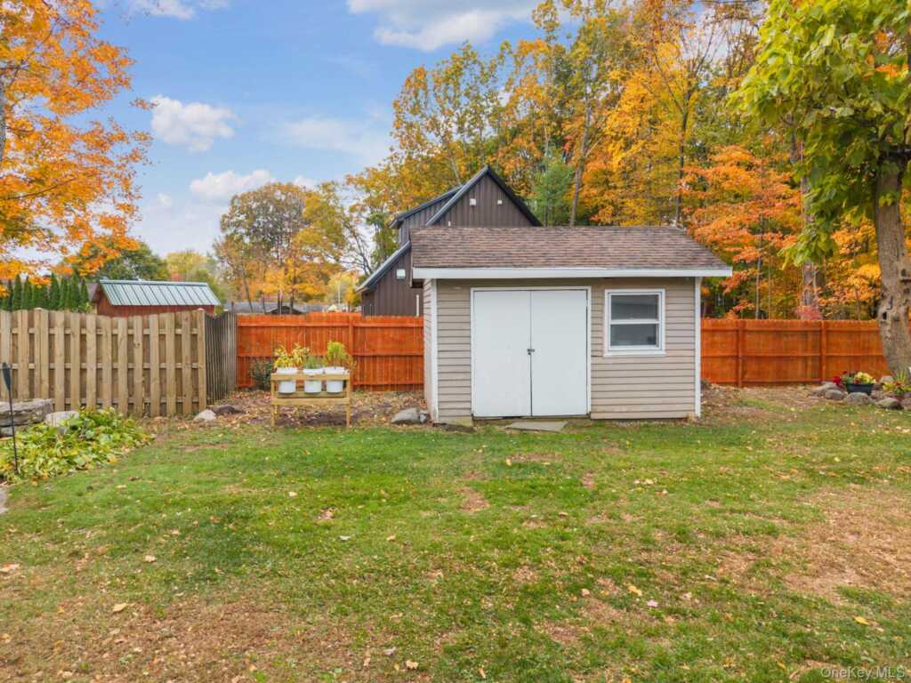 27 Appletree Drive, Saugerties, NY 12477 - Photo 36 of 41