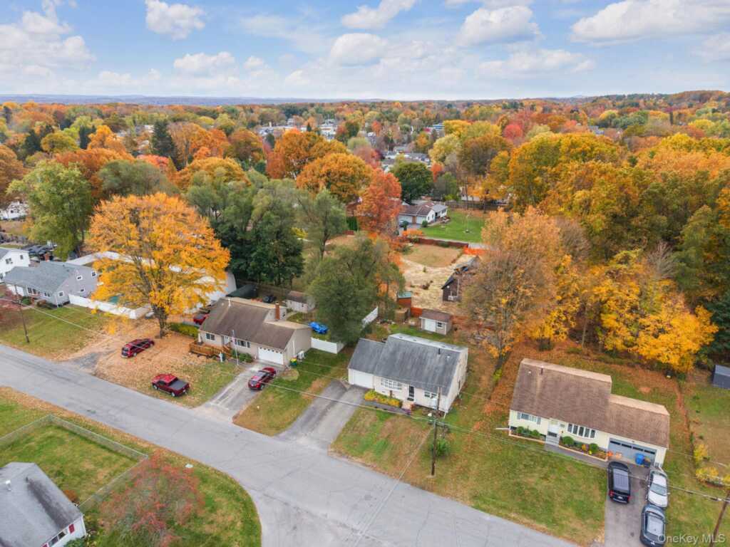 27 Appletree Drive, Saugerties, NY 12477 - Photo 38 of 41