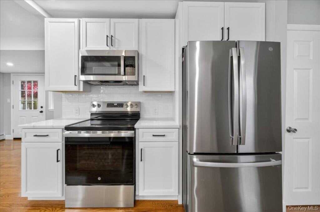 13 Mountain View Avenue, Saugerties, NY 12477 - Photo 11 of 42