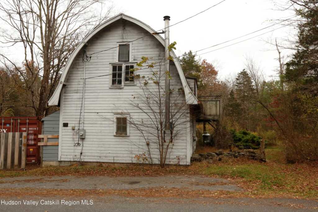 424 High Falls Road, Saugerties, NY 12477 - Photo 20 of 37