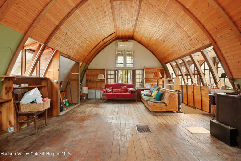 424 High Falls Road, Saugerties, NY 12477 - Photo 4 of 37