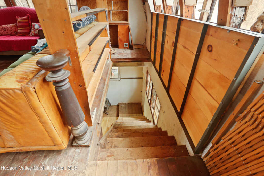 424 High Falls Road, Saugerties, NY 12477 - Photo 9 of 37